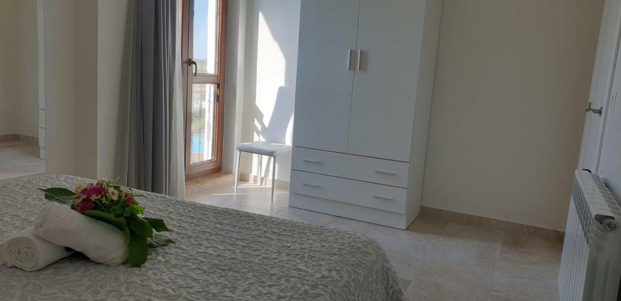 Apartamentos La Pradera De Isla Plana Extérieur photo