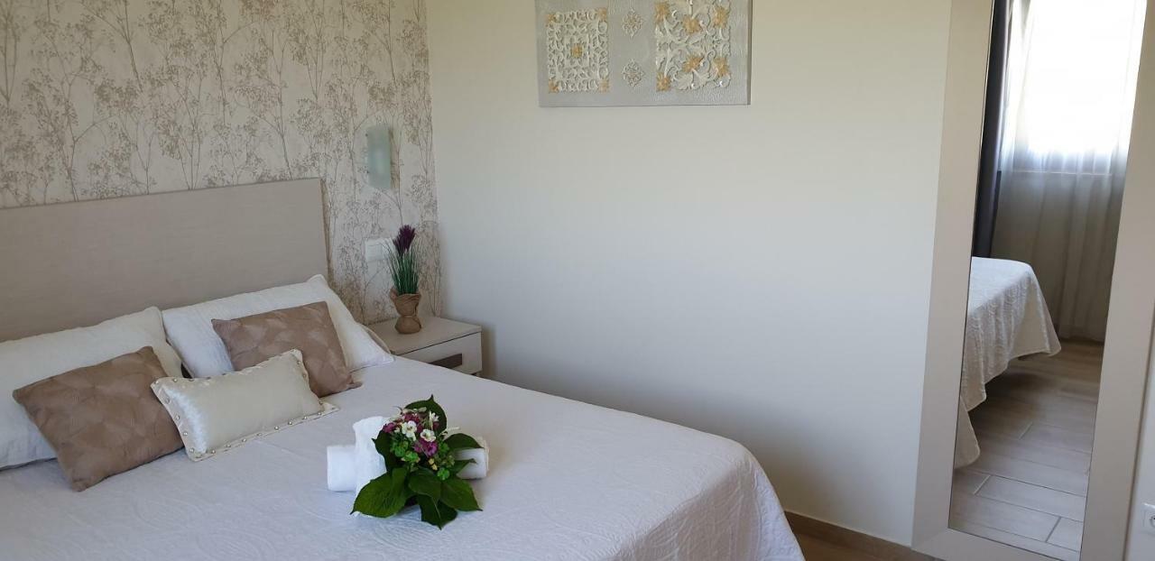 Apartamentos La Pradera De Isla Plana Extérieur photo